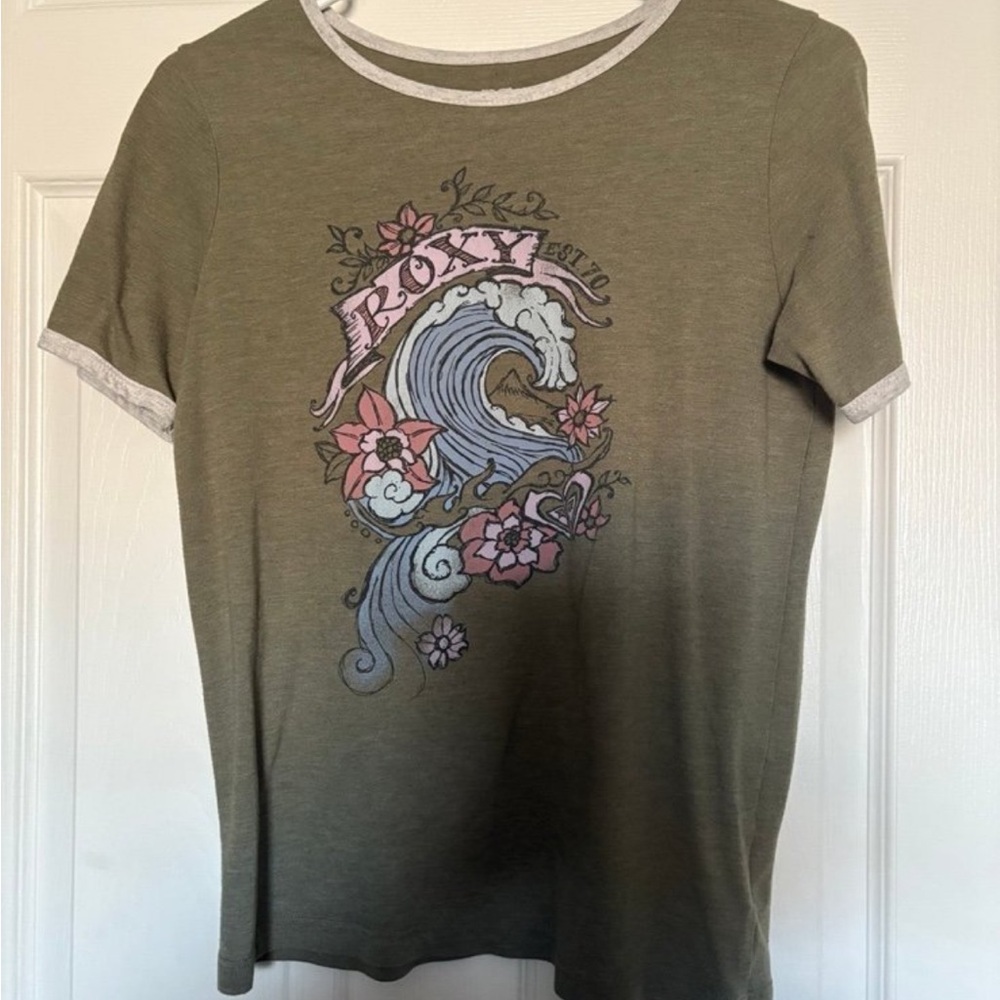Roxy Khaki Graphic Tee with Floral Design